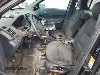 2016 Ford Police Interceptor Utility z VIN 1FM5K8AR0GGB44690, wystawiony jako Copart lot #58397525 z przebiegiem 73 250 mil mil oraz Tytuł czysty. Historia ofert i sprzedaży dostępna na DreamBid. Obrazek 7.