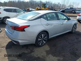 2020 Nissan Altima 2.5 SL with VIN 1N4BL4EV3LN322219, listed as a IAAI auction lot 41635181 with 11,574 mi miles. Bid and sale history available at carsss.com. Image 4.