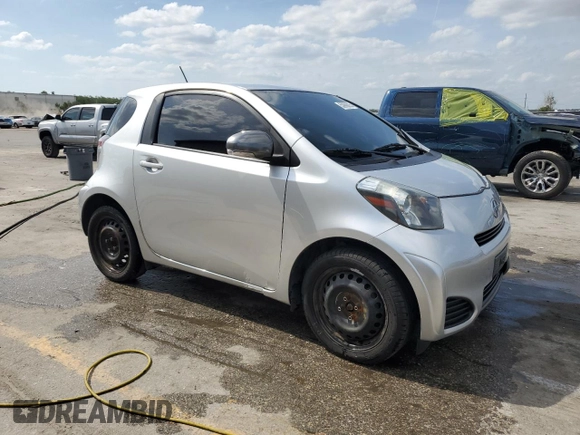 2013 Scion iQ z VIN JTNJJXB08DJ023545, wystawiony jako Copart lot #53999025 z przebiegiem 149 895 mil mil oraz Szkoda całkowita • Salvage title. Historia ofert i sprzedaży dostępna na DreamBid. Obrazek 4.