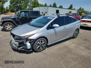 2017 Toyota Prius Plus with VIN JTDKARFP8H3053392, listed as a Copart auction lot 62564925 with 75,922 mi miles and Clean title. Bid and sale history available at DreamBid. Image 1.