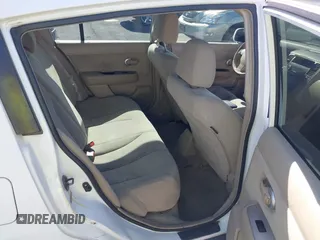 2007 Nissan Versa S z VIN 3N1BC13E37L457284, wystawiony jako IAAI lot #42327441 z przebiegiem 255 089 mil mil oraz . Historia ofert i sprzedaży dostępna na DreamBid. Obrazek 8.