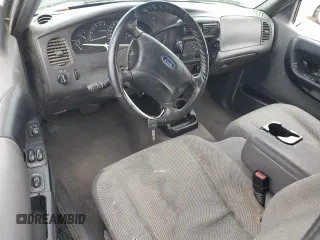 2002 Ford Ranger XLT Off-Road z VIN 1FTZR45U12TA27368, wystawiony jako Copart lot #87229374 z przebiegiem 111 159 mil mil oraz Szkoda całkowita • Salvage title. Historia ofert i sprzedaży dostępna na DreamBid. Obrazek 8.