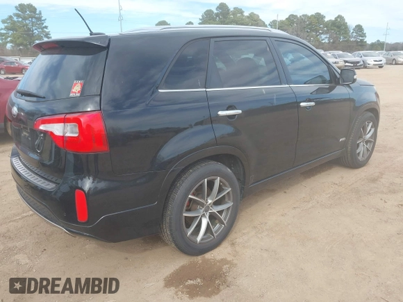 2014 Kia Sorento SX Limited with VIN 5XYKWDA77EG471803, listed as a IAAI auction lot 41682414 with 156,220 mi miles. Bid and sale history available at carsss.com. Image 4.