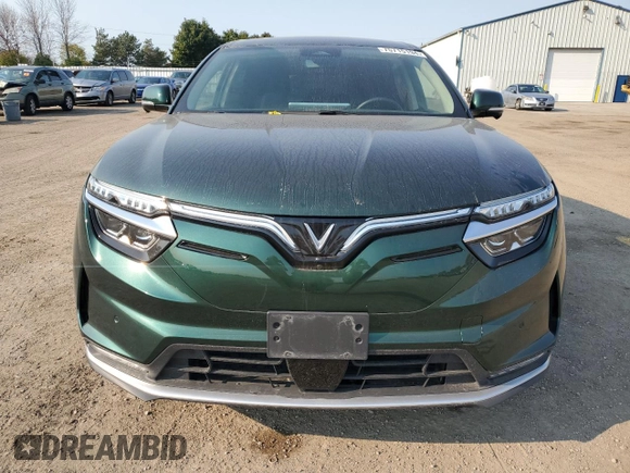 2023 VinFast VF 8 Eco z VIN RLLV1AEB6PH003814, wystawiony jako Copart lot #75715194 z przebiegiem 15 925 mil mil oraz Szkody całkowita. Historia ofert i sprzedaży dostępna na DreamBid. Obrazek 5.