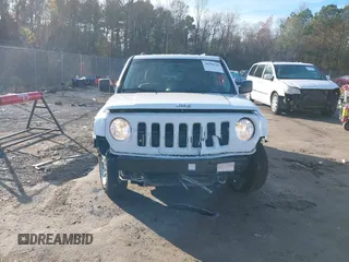 2016 Jeep Patriot Sport SE with VIN 1C4NJPBAXGD726730, listed as a IAAI auction lot 38298268 with 95,716 mi miles and . Bid and sale history available at carsss.com. Image 12.