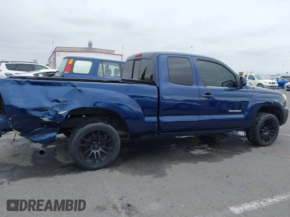 2006 Toyota Tacoma z VIN 5TETX22N46Z260973, wystawiony jako IAAI lot #42194711 z przebiegiem 108 638 mil mil oraz . Historia ofert i sprzedaży dostępna na DreamBid. Obrazek 14.