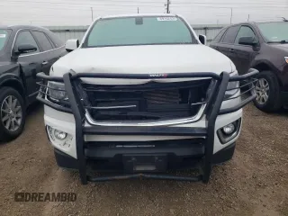2019 Chevrolet Colorado 4WD LT with VIN 1GCHTCEN1K1272120, listed as a Copart auction lot 82759104 with 428,267 mi miles and Clean Title. Bid and sale history available at carsss.com. Image 5.