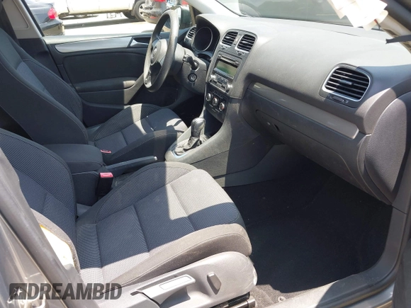 2014 Volkswagen Golf with VIN WVWDB7AJ4EW009705, listed as a IAAI auction lot 42495925 with 73,595 mi miles and . Bid and sale history available at DreamBid. Image 5.