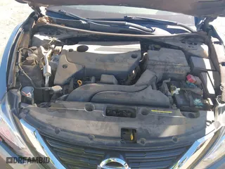 2017 Nissan Altima 2.5 SR with VIN 1N4AL3AP2HC488506, listed as a IAAI auction lot 40853197 with 117,806 mi miles. Bid and sale history available at carsss.com. Image 10.