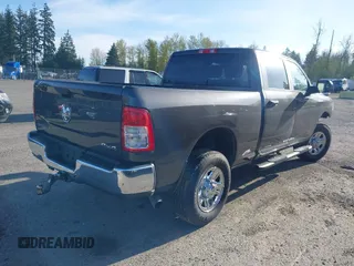 2022 Ram 2500 Big Horn with VIN 3C6UR5DL3NG341007, listed as a IAAI auction lot 41878281 with 18,277 mi miles. Bid and sale history available at carsss.com. Image 4.