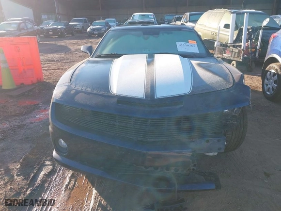 2010 Chevrolet Camaro 1SS with VIN 2G1FS1EW9A9221698, listed as a IAAI auction lot 41130263 with NaN miles. Bid and sale history available at carsss.com. Image 12.