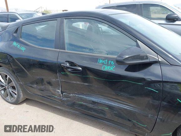 2019 Hyundai Veloster 2.0 with VIN KMHTG6AF6KU007430, listed as a IAAI auction lot 41923885 with 55,238 mi miles. Bid and sale history available at carsss.com. Image 13.