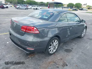 2014 Volkswagen Eos Sport with VIN WVWBW8AH2EV000313, listed as a IAAI auction lot 42333112 with 106,125 mi miles and . Bid and sale history available at DreamBid. Image 4.