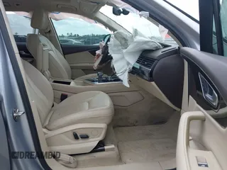 2019 Audi Q7 Premium Plus с VIN WA1LAAF76KD042912, выставлен на аукционе IAAI как лот 42425873 с пробегом Не указан миль и . История ставок и продаж доступна на DreamBid. Изображение 5.