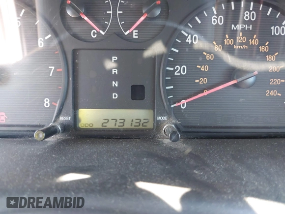 2002 Hyundai Sonata GLS with VIN KMHWF35HX2A586689, listed as a IAAI auction lot 41681385 with 273,132 mi miles. Bid and sale history available at carsss.com. Image 7.