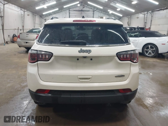 2019 Jeep Compass Latitude with VIN 3C4NJCBB8KT685910, listed as a IAAI auction lot 42423224 with 70,236 mi miles and . Bid and sale history available at DreamBid. Image 16.