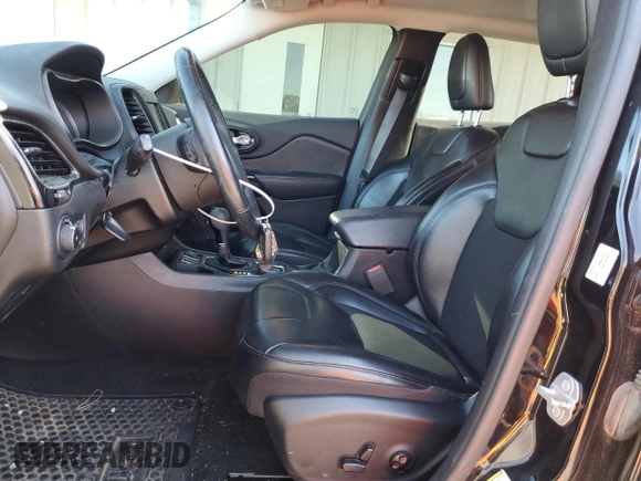 2020 Jeep Cherokee Latitude Plus with VIN 1C4PJLLB4LD648500, listed as a Copart auction lot 57303265 with 48,417 mi miles and Salvage title. Bid and sale history available at DreamBid. Image 7.