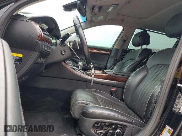 2017 Genesis G90 Premium z VIN KMHG34JA8HU025071, wystawiony jako Copart lot #62112804 z przebiegiem 70 885 mil mil oraz Szkoda całkowita • Salvage title. Historia ofert i sprzedaży dostępna na DreamBid. Obrazek 7.