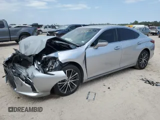 2024 Lexus ES 250 with VIN 58AD11D1XRU013033, listed as a Copart auction lot 53267625 with 17,916 mi miles and Salvage title. Bid and sale history available at DreamBid. Image 1.