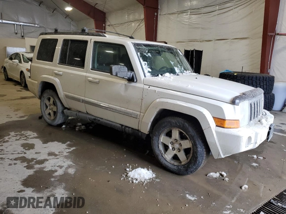 2010 Jeep Commander Sport z VIN 1J4RG4GK2AC158450, wystawiony jako Copart lot #46210865 z przebiegiem 222 500 mil mil oraz Szkoda całkowita • Salvage title. Historia ofert i sprzedaży dostępna na DreamBid. Obrazek 4.