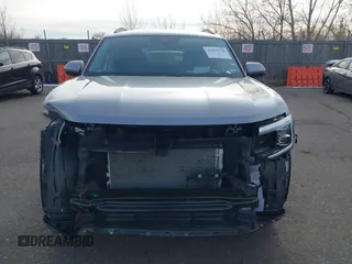 2024 Volkswagen Atlas SE with VIN 1V2WR2CA6RC566660, listed as a IAAI auction lot 41255378 with 12,814 mi miles and . Bid and sale history available at DreamBid. Image 13.