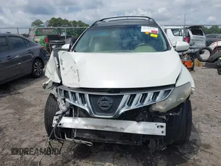2010 Nissan Murano SL z VIN JN8AZ1MW0AW130023, wystawiony jako IAAI lot #42266242 z przebiegiem 185 074 mil mil oraz . Historia ofert i sprzedaży dostępna na DreamBid. Obrazek 12.