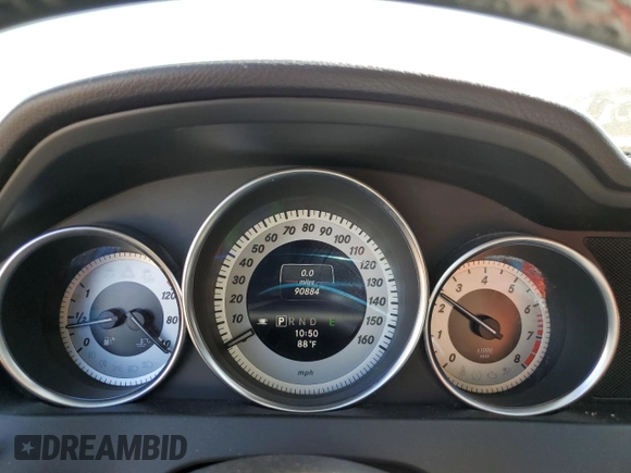 2013 Mercedes-Benz C 300 Sport с VIN WDDGF8AB8DR257135, выставлен на аукционе Copart как лот 52986075 с пробегом 90 884 миль миль и Списание • Salvage title. История ставок и продаж доступна на DreamBid. Изображение 9.