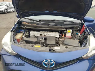 2015 Toyota Prius Two with VIN JTDZN3EU7FJ029780, listed as a IAAI auction lot 41837874 with 166,977 mi miles and . Bid and sale history available at DreamBid. Image 10.