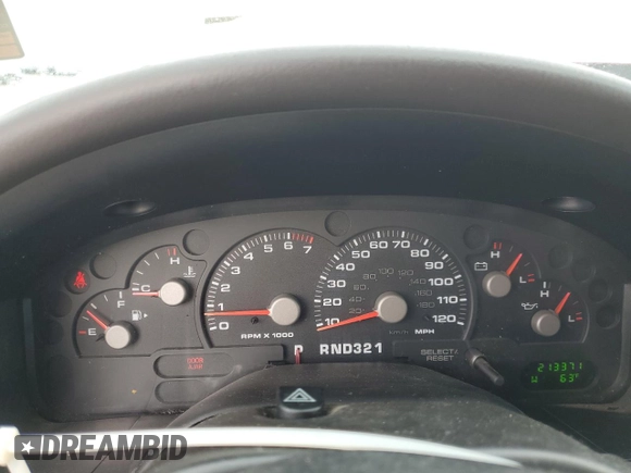 2003 Ford Explorer XLT z VIN 1FMZU73W33UC18253, wystawiony jako Copart lot #65245144 z przebiegiem 213 371 mil mil oraz Czysty tytuł • Clean title. Historia ofert i sprzedaży dostępna na DreamBid. Obrazek 9.