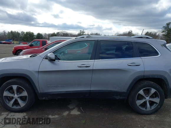 2019 Jeep Cherokee Limited z VIN 1C4PJMDNXKD272009, wystawiony jako IAAI lot #41983939 z przebiegiem 31 075 mil mil oraz . Historia ofert i sprzedaży dostępna na DreamBid. Obrazek 15.