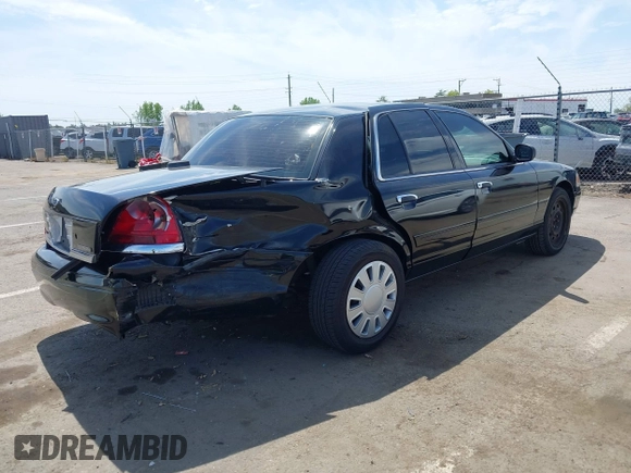 2008 Ford Police Interceptor z VIN 2FAFP71V98X160096, wystawiony jako IAAI lot #42041147 z przebiegiem 223 577 mil mil oraz . Historia ofert i sprzedaży dostępna na DreamBid. Obrazek 4.