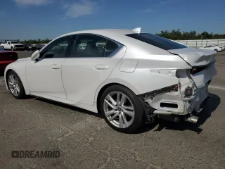 2021 Lexus IS 300 z VIN JTHCA1D20M5114499, wystawiony jako Copart lot #62119075 z przebiegiem 77 530 mil mil oraz Szkoda całkowita • Salvage title. Historia ofert i sprzedaży dostępna na DreamBid. Obrazek 2.