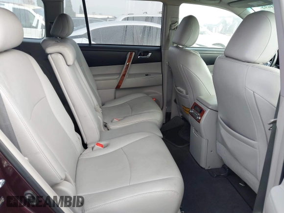 2011 Toyota Highlander Limited with VIN 5TDYK3EH2BS024104, listed as a IAAI auction lot 40974692 with 438,182 mi miles and . Bid and sale history available at DreamBid. Image 8.