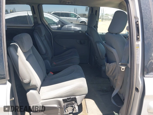 2005 Dodge Caravan SXT with VIN 2D4GP44L55R374299, listed as a IAAI auction lot 42560914 with 237,568 mi miles and . Bid and sale history available at DreamBid. Image 8.