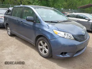 2015 Toyota Sienna L с VIN 5TDZK3DC2FS662448, выставлен на аукционе IAAI как лот 42104062 с пробегом 118 428 миль миль и . История ставок и продаж доступна на DreamBid. Изображение 1.