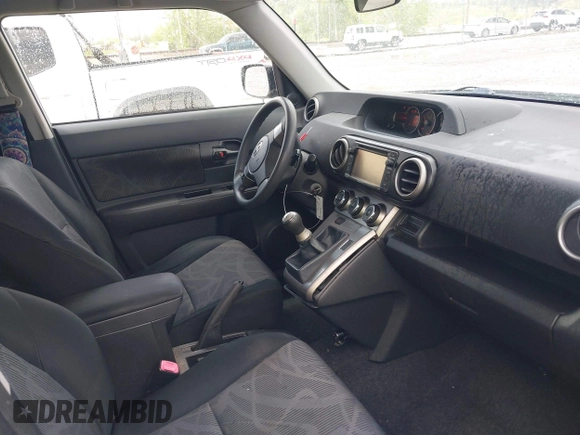 2014 Scion xB z VIN JTLZE4FE8EJ054316, wystawiony jako IAAI lot #42108489 z przebiegiem 154 409 mil mil oraz . Historia ofert i sprzedaży dostępna na DreamBid. Obrazek 5.