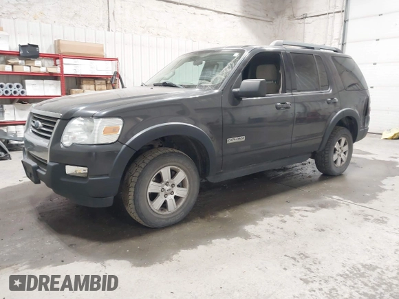 2007 Ford Explorer XLT with VIN 1FMEU73E27UB19323, listed as a IAAI auction lot 41667251 with 194,262 mi miles. Bid and sale history available at carsss.com. Image 2.