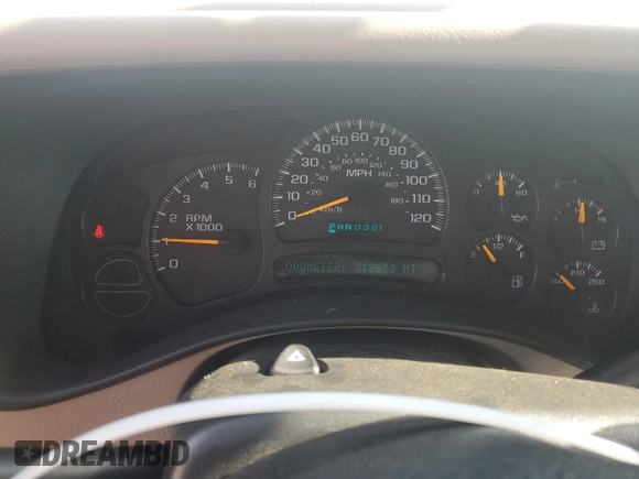 2005 Chevrolet Suburban Z71 with VIN 3GNFK16Z15G114163, listed as a Copart auction lot 55646365 with 212,653 mi miles and Salvage Title. Bid and sale history available at DreamBid. Image 9.