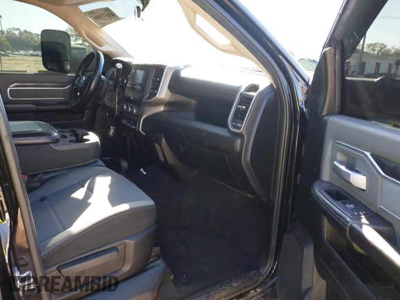 2020 Ram 2500 Big Horn with VIN 3C6UR5DL3LG159756, listed as a IAAI auction lot 41672866 with 89,417 mi miles and . Bid and sale history available at DreamBid. Image 5.