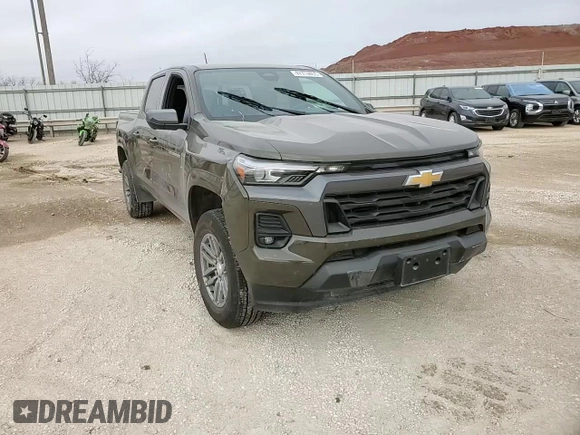 2023 Chevrolet Colorado 2WD LT z VIN 1GCPSCEK6P1267250, wystawiony jako Copart lot #47310055 z przebiegiem Nie podano mil oraz Szkoda całkowita • Salvage title. Historia ofert i sprzedaży dostępna na DreamBid. Obrazek 11.