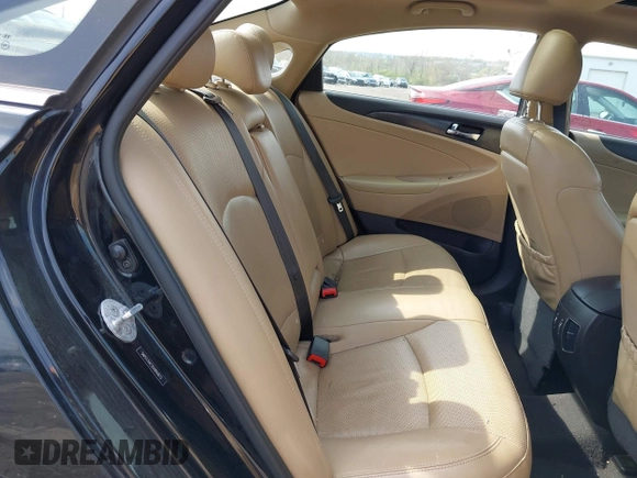 2014 Hyundai Sonata SE with VIN 5NPEC4AC7EH816873, listed as a IAAI auction lot 42026926 with 155,794 mi miles and . Bid and sale history available at DreamBid. Image 8.
