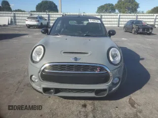 2017 MINI Convertible Cooper S z VIN WMWWG9C34H3C81536, wystawiony jako Copart lot #81806704 z przebiegiem 60 800 mil mil oraz Czysty tytuł • Clean title. Historia ofert i sprzedaży dostępna na DreamBid. Obrazek 5.
