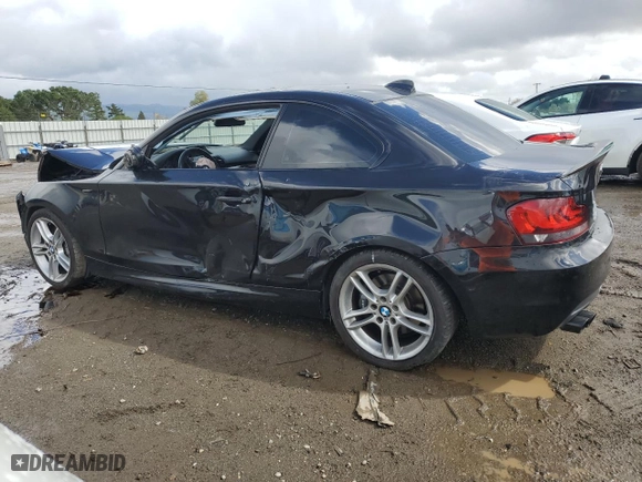 2009 BMW 1 Series 135i with VIN WBAUC73519VK95762, listed as a Copart auction lot 49636375 with 89,890 mi miles and Salvage Title. Bid and sale history available at carsss.com. Image 2.