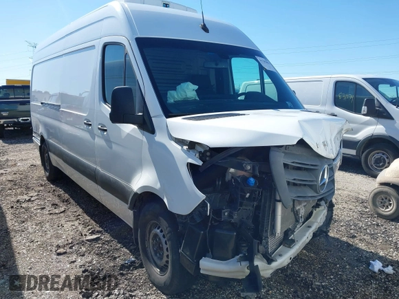 2022 Mercedes-Benz Sprinter Cargo with VIN W1Y4ECHY5NT081741, listed as a IAAI auction lot 41705096 with 70,294 mi miles. Bid and sale history available at carsss.com. Image 1.