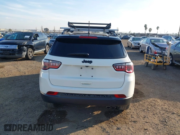 2019 Jeep Compass Latitude z VIN 3C4NJCBB1KT802680, wystawiony jako IAAI lot #41469207 z przebiegiem 70 471 mil mil oraz . Historia ofert i sprzedaży dostępna na DreamBid. Obrazek 16.