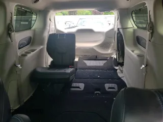 2021 Chrysler Pacifica Touring L with VIN 2C4RC1BGXMR559226, listed as a Copart auction lot 59515235 with 61,219 mi miles and Salvage title. Bid and sale history available at DreamBid. Image 10.