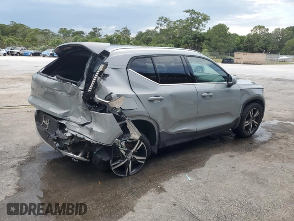 2024 Volvo XC40 Core Bright Theme с VIN YV4L12UK1R2352049, выставлен на аукционе Copart как лот 61442035 с пробегом 20 156 миль миль и Чистый • Clean title. История ставок и продаж доступна на DreamBid. Изображение 3.