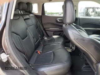2020 Jeep Compass High Altitude z VIN 3C4NJDCB3LT123497, wystawiony jako Copart lot #59130385 z przebiegiem 107 582 mil mil oraz Czysty tytuł • Clean title. Historia ofert i sprzedaży dostępna na DreamBid. Obrazek 11.