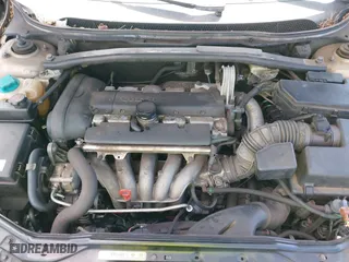 2003 Volvo S60 2.4L with VIN YV1RS61T332276236, listed as a IAAI auction lot 41850321 with 92,685 mi miles. Bid and sale history available at carsss.com. Image 10.