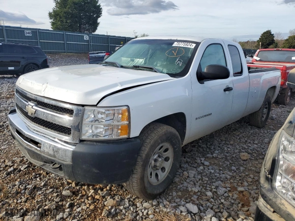 2013 Chevrolet Silverado 1500 Work Truck with VIN 1GCRKPE0XDZ154767, listed as a Copart auction lot 75775924 with 353,559 mi miles and Salvage Title. Bid and sale history available at carsss.com. Image 1.